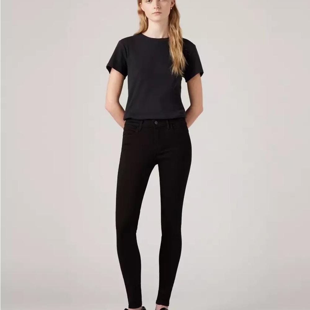 Levi’s Black Super Skinny Jeans